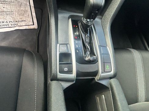 Used 2020 Honda Civic LX image 13