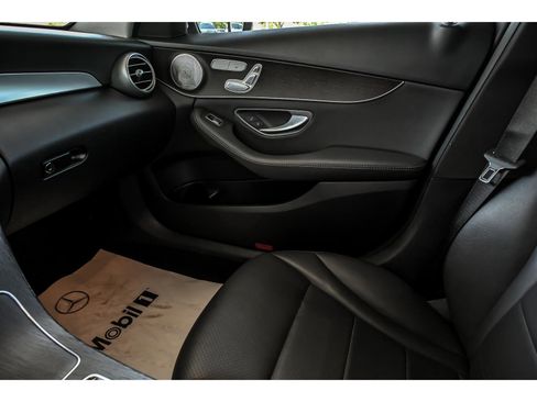 Used 2019 Mercedes-Benz C 300 4MATIC Sedan image 23