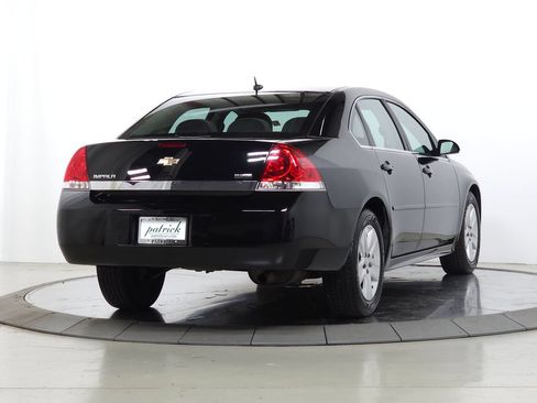 Used 2011 Chevrolet Impala LS FWD image 8