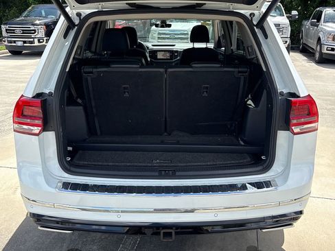 Used 2019 Volkswagen Atlas SEL R-Line FWD image 32