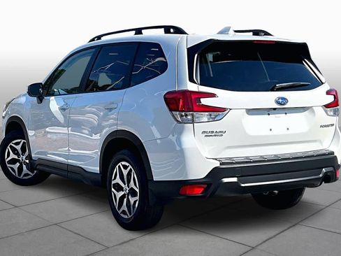 Used 2023 Subaru Forester Premium w/ Popular Package #3 image 12