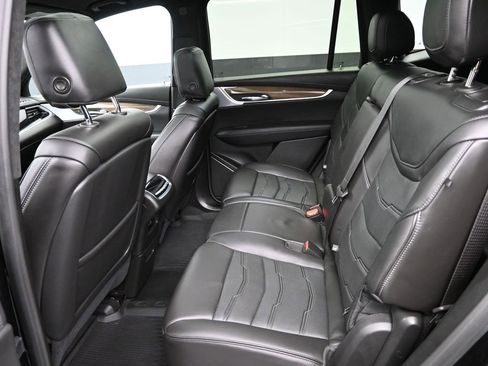 Certified 2025 Cadillac XT6 Premium Luxury w/ Platinum Package AWD/4WD image 14