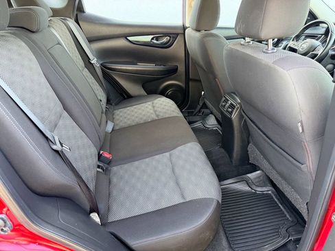 Used 2018 Nissan Rogue Sport SV w/ SV All-Weather Package image 15