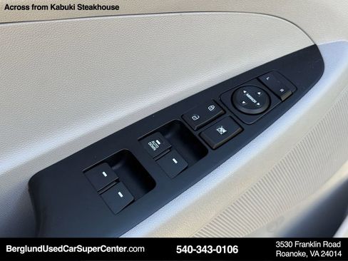 Used 2019 Hyundai Tucson SE image 16