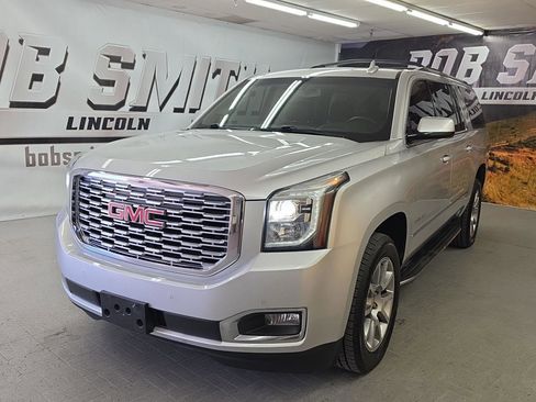 Used 2020 GMC Yukon XL Denali image 17