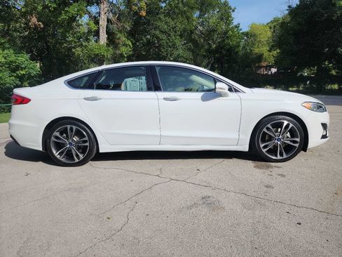 Used 2019 Ford Fusion Titanium image 13