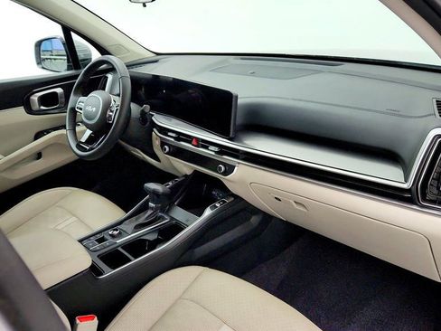 Used 2025 Kia Sorento S AWD/4WD image 25