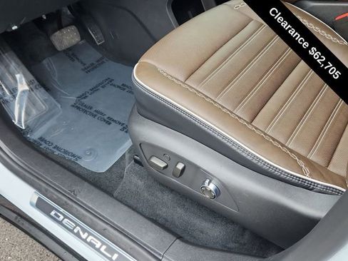 Used 2026 GMC Acadia Denali Ultimate AWD/4WD image 17