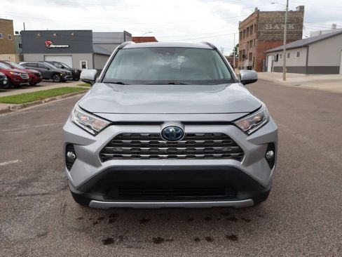 Used 2019 Toyota RAV4 Limited w/ Carpet Mat Package AWD/4WD image 11