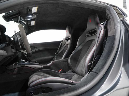 Used 2023 Maserati MC20 Coupe RWD image 10
