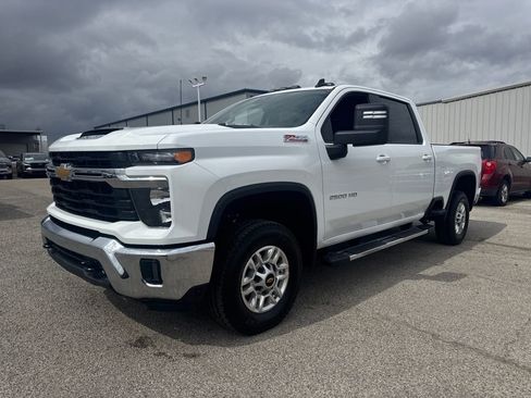 New 2026 Chevrolet Silverado 2500 LT w/ Leather Package image 2