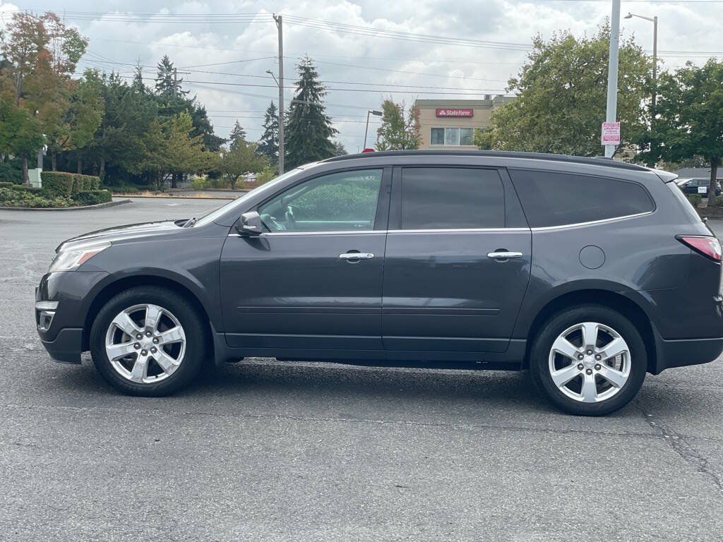 Used 2016 Chevrolet Traverse LT w/ True North Edition AWD/4WD image 6