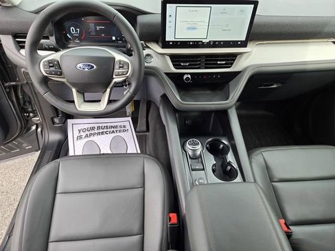 New 2026 Ford Explorer Active w/ Active Comfort Package RWD image 24