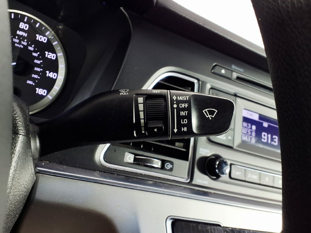 Used 2016 Hyundai Sonata SE FWD image 19