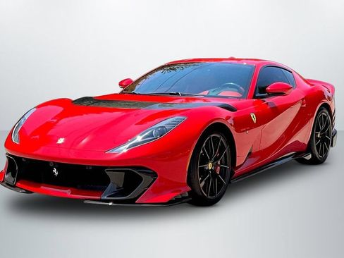 Used 2022 Ferrari 812 Competizione RWD image 3