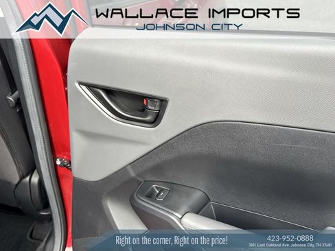 Used 2026 Subaru Crosstrek 2.5i Premium AWD/4WD image 32