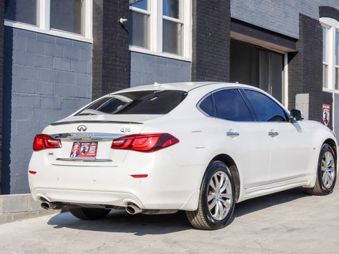Used 2015 INFINITI Q70 3.7 AWD/4WD image 4