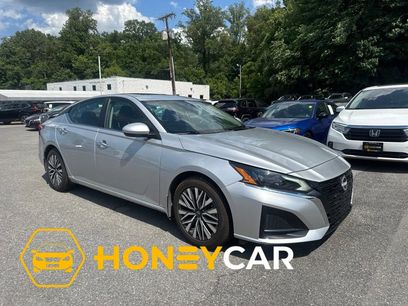 Used 2024 Nissan Altima 2.5 SV w/ SV Premium Package