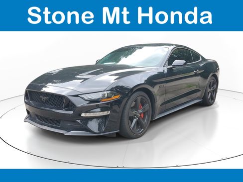 Used 2022 Ford Mustang GT Premium w/ Black Accent Package RWD image 3