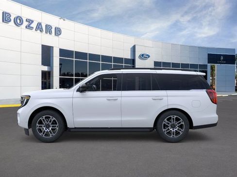 New 2025 Ford Expedition Active image 3