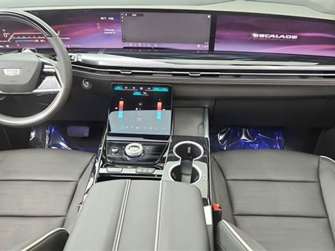Used 2026 Cadillac Escalade Sport w/ LPO, ONYX Package image 97
