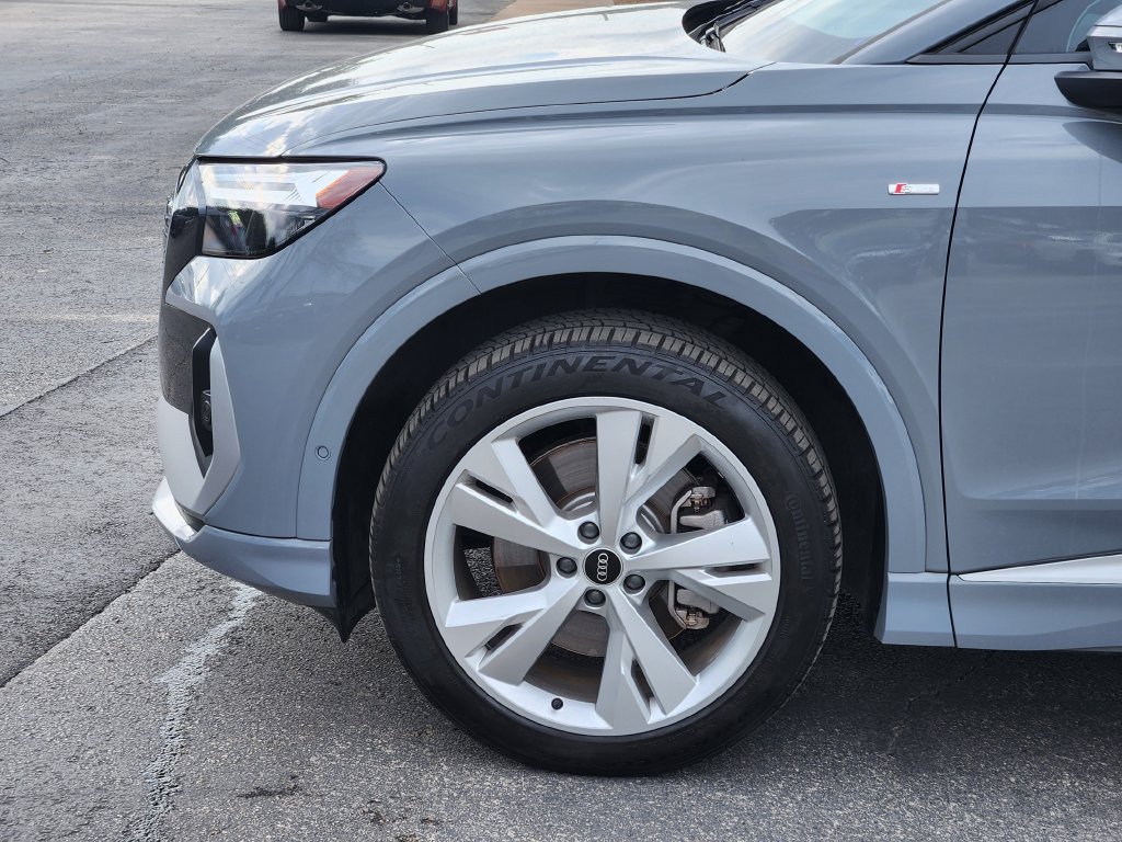 Used 2023 Audi Q4 e-tron Premium Plus AWD/4WD image 10