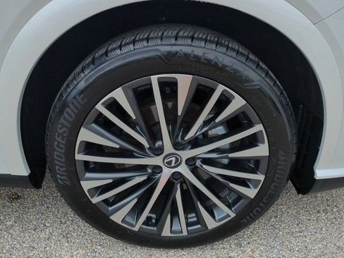 Used 2024 Lexus RX 350 Premium Plus w/ Convenience Package FWD image 11