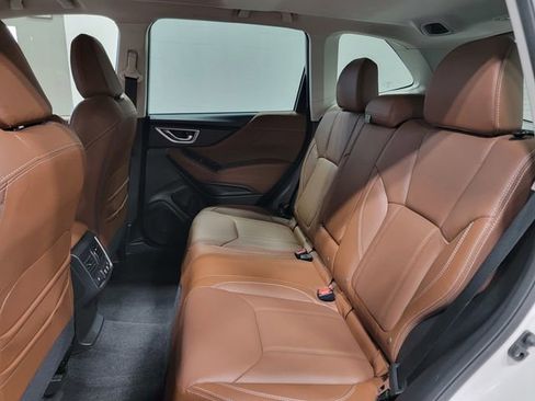Used 2020 Subaru Forester Touring AWD/4WD image 14