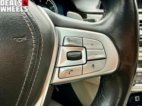 Used 2018 BMW 740i RWD image 31