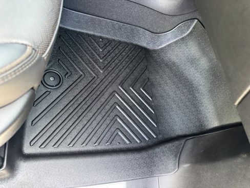 Used 2024 Chevrolet Suburban High Country image 42