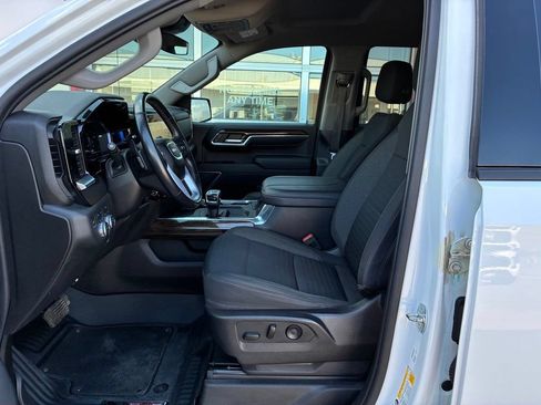 Used 2023 GMC Sierra 1500 Elevation w/ X31 Off-Road Package AWD/4WD image 16