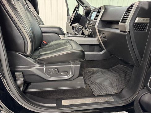 Used 2018 Ford F150 Platinum w/ Equipment Group 701A Luxury image 20