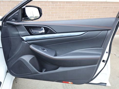 Used 2021 Nissan Maxima SR w/ Sport Mat Group image 26