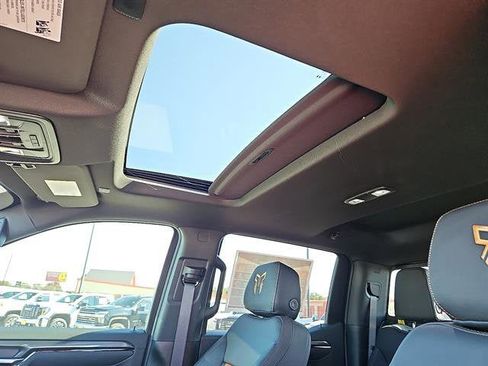 New 2025 GMC Sierra 1500 AT4 w/ AT4 Premium Package image 12