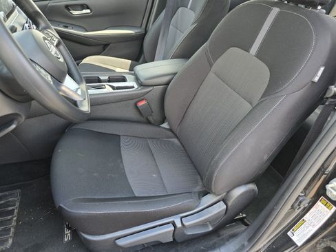Used 2025 Nissan Sentra SV FWD image 19