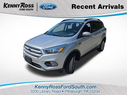 Certified 2018 Ford Escape SE w/ SE Sync 3 Package AWD/4WD image 1