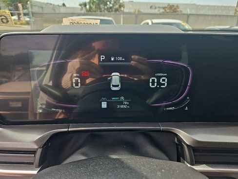Certified 2024 Kia Telluride LX FWD image 18