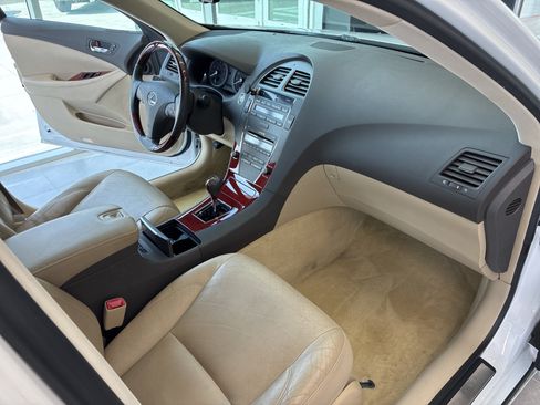 Used 2009 Lexus ES 350 FWD image 16