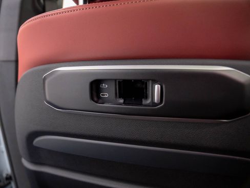 New 2026 BMW X6 xDrive40i w/ Executive Package image 20