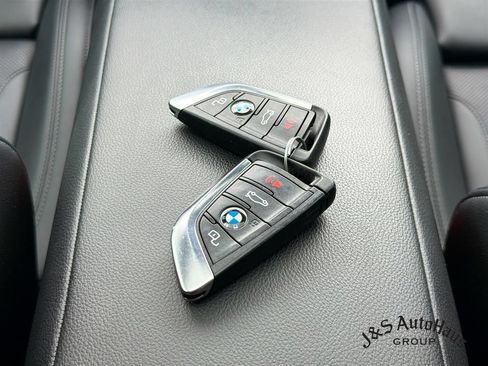 Used 2024 BMW 430i xDrive Coupe w/ M Sport Package AWD/4WD image 39