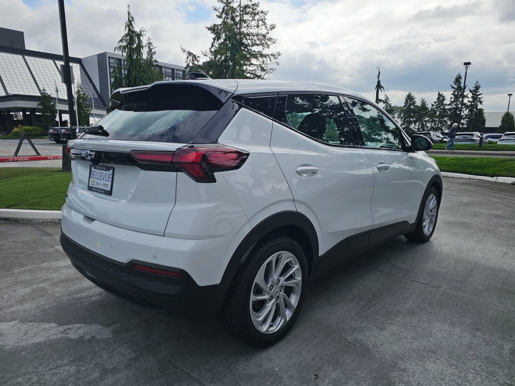 New 2027 Chevrolet Bolt LT FWD image 7