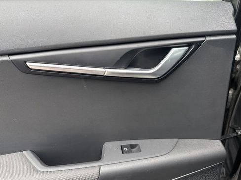 Used 2025 Kia Niro EX FWD image 20