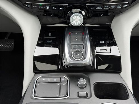 Used 2024 Acura MDX SH-AWD w/ Technology Package image 13