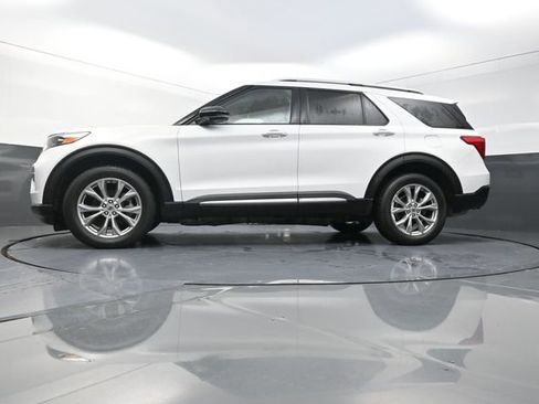 Used 2021 Ford Explorer Limited w/ Equipment Group 301A image 10