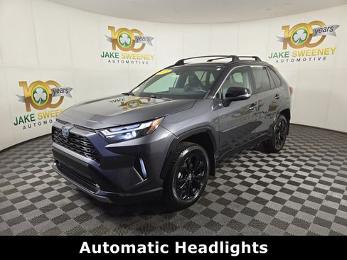 Used 2023 Toyota RAV4 XSE AWD/4WD image 4