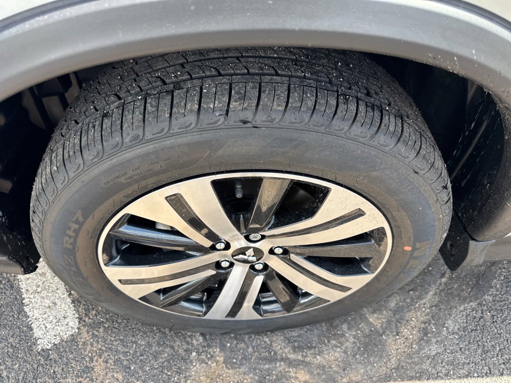 New 2027 Mitsubishi Outlander Sport SE FWD image 38