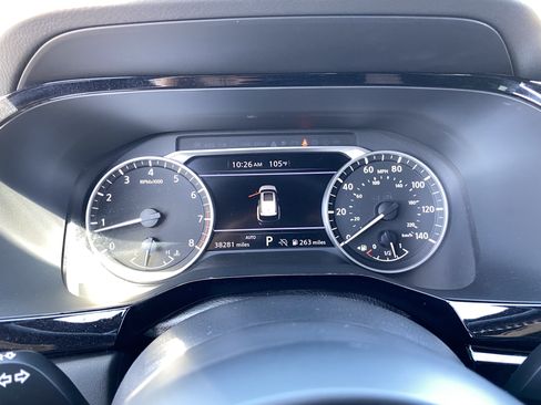 Used 2024 Nissan Pathfinder Rock Creek AWD/4WD image 32