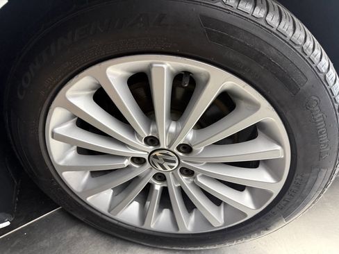 Used 2017 Volkswagen Passat 1.8T SE FWD image 27