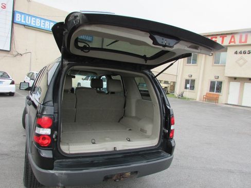 Used 2006 Ford Explorer XLT image 27