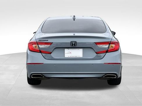 Used 2021 Honda Accord Touring image 4